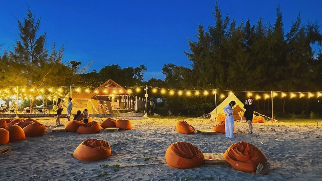 sala beach club camping